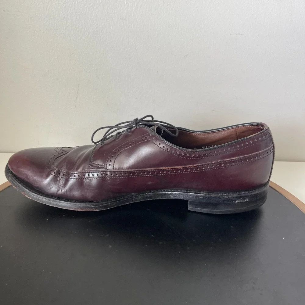 Allen Edmonds McAllister Men 10.5 B Wingtip Oxford Burgundy Shoes Quiet Luxury